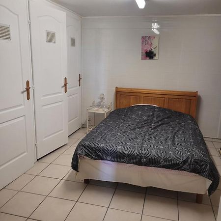 Appartement Les Perrieres 브리브라가야르드 외부 사진
