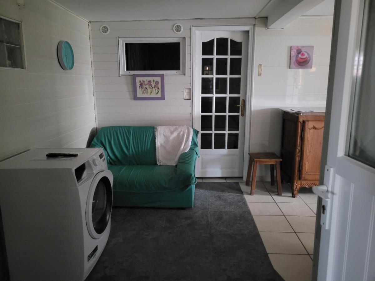 Appartement Les Perrieres 브리브라가야르드 외부 사진